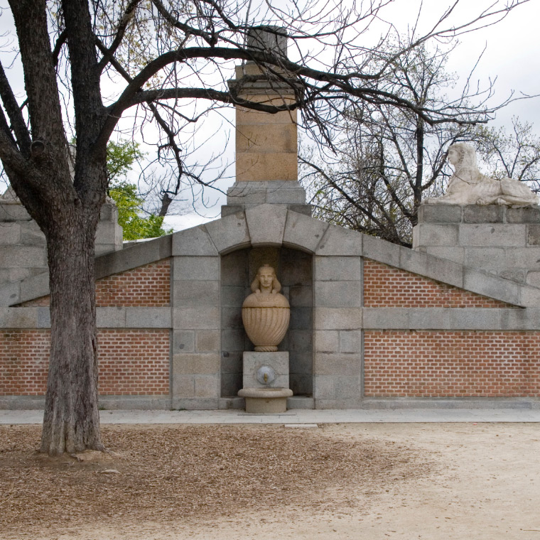 Fuente Egipcia photograph