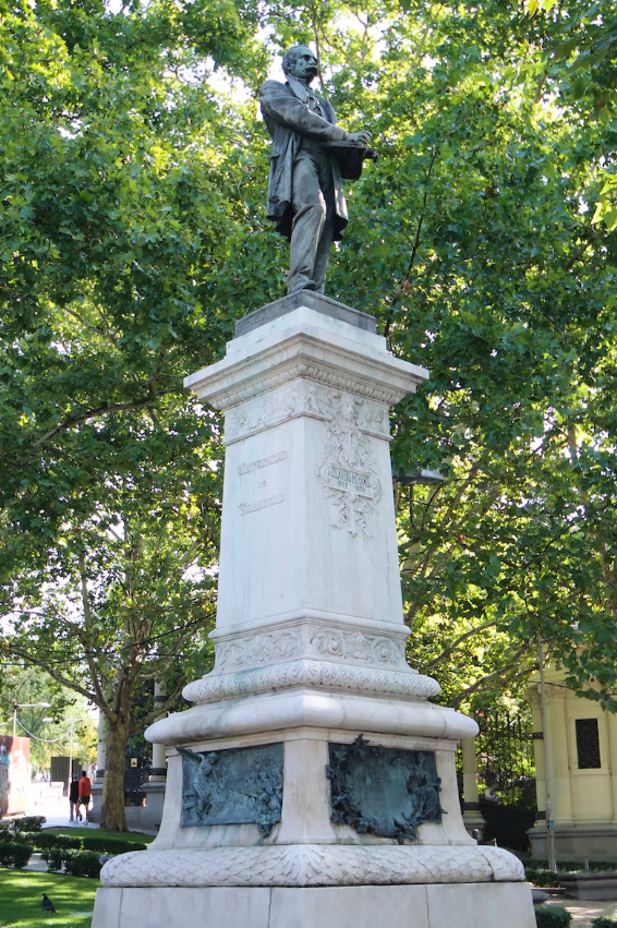 Monumento a Claudio Moyano photograph, taken by Antonello Dellanotte